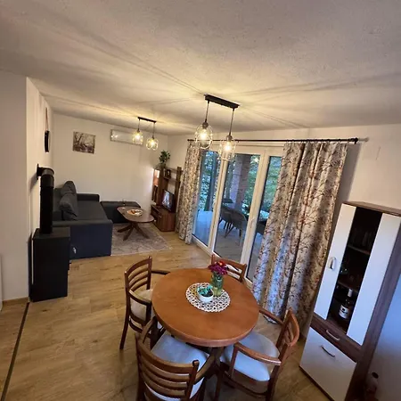 Vikendica Sssuma Srbac